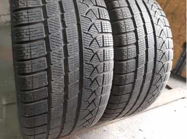 Pirelli Sottozero 3 .    … 245/45R 19