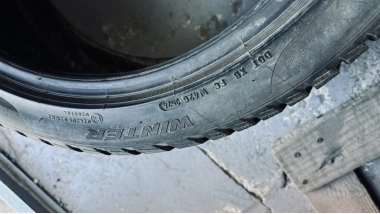 Зимние б/у шины Pirelli Sottozero 3   .. 235 /40 R 19 — фото 5