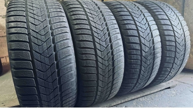 Pirelli Sottozero 3   .. 235/40R 19