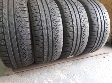 Качественные шины бу:  Pirelli P zero Winter, шины б у R 18 фото