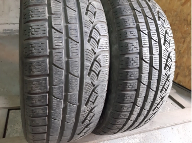 Качественные шины бу:  Pirelli Sottozero Winter 240 ..   ../, шины б у R 18 фото