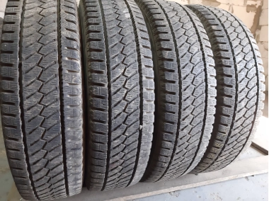 Качественные шины бу:  Bridgestone Blizzak- W810      .., шины б у R 16C фото
