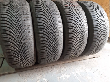 Качественные шины бу:  Michelin Alpin 5         ., шины б у R 17 фото