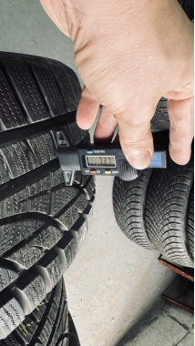 Зимние шины б/у Hankook Winter i*Cept evo 255 /40 R 19 — фото 3
