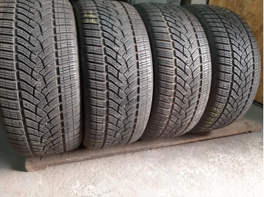 GoodYear Ultra Grip Performance .  . 245/45R 18