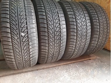 GoodYear Ultra Grip Performance      … 225/45R 18