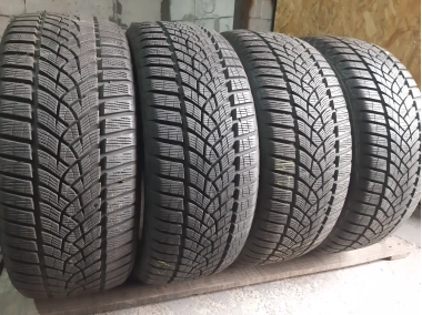 GoodYear Ultra Grip Performance      … 225/45R 18