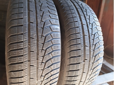 Hankook Winter I Cept Evo 2 Suv  . 235/65R 17
