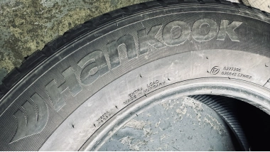 Зимние б/у шины Hankook Winter I Cept Evo 2 Suv  . 235 /65 R 17 — фото 2
