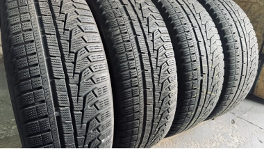 Качественные шины бу:  Hankook Winter I Cept Evo 2 Suv  ., шины б у R 17 фото