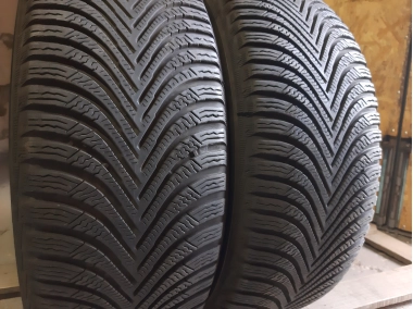 Michelin Alpin 5   .. 215/55R 17