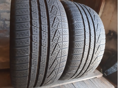 Pirelli Sottozero Winter 240 255/35R 19