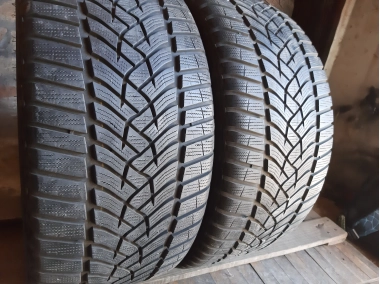 Good Year Ultra Grip Perfomance.     .. ./ 255/35R 19