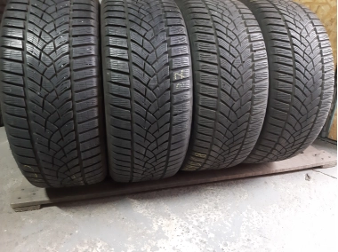 Good Year Ultra Grip Performance     . ..  . 285/45R 20