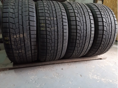 Mazzini Snow Leopard 3 275/35R 20