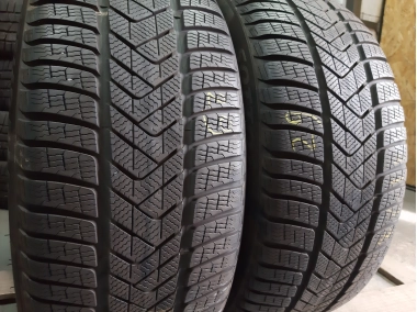 Pirelli Sotozero 3 .     . 255/40R 20