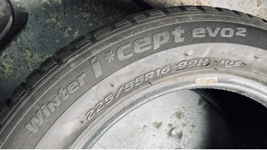 Зимние б/у шины Hankook Winter I Cept Evo 2   .  .. 225 /55 R 16 — фото 4