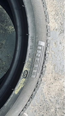 Зимние б/у шины Pirelli Sottozero Winter 240     /.. 235 /45 R 18 — фото 3