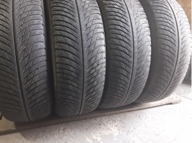 Качественные шины бу:  Michelin Pilot Alpin 5 Suv, шины б у R 17 фото