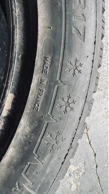 Зимние шины б/у Dunlop Winter Sport 5 215 /55 R 17 — фото 2