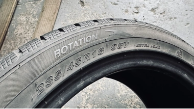 Зимние б/у шины Goodride SW 608 Snowmaster 235 /45 R 18 — фото 3
