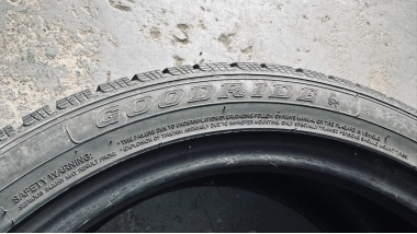 Зимние б/у шины Goodride SW 608 Snowmaster 235 /45 R 18 — фото 9