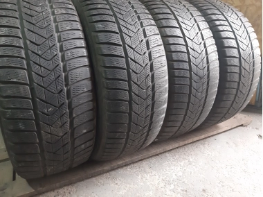 Pirelli Sottozero 3   .. 235/45R 18