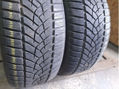 Качественные шины бу:  GoodYear Ultra Grip Performance., шины б у R 17 фото