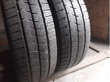 Continental Van Contact 4 Season 215/65R 16C