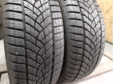 GoodYear Ultra Grip Performance.  . 215/55R 17