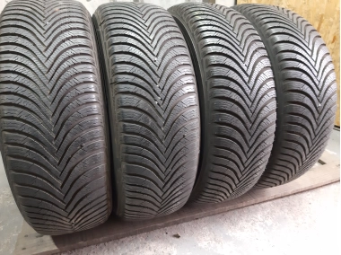 Michelin Alpin 5 . 205/60R 16