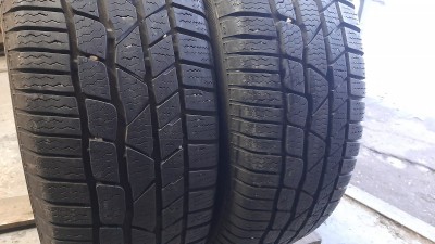 Continental ContiWinterContactTS830P. 215/55R 18