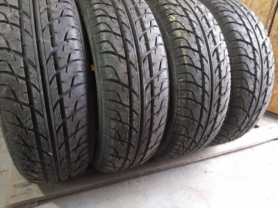 Sebring Sporty 205/65R 15