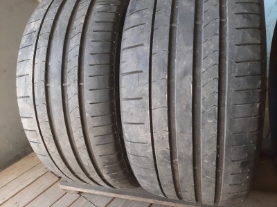 Pirelli PzeroTm .. 275/35R 20