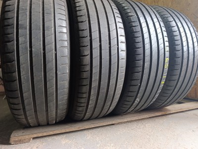 Michelin Latitude Sport 3 … . 235/65R 17