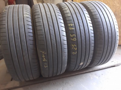 Bridgestone Alenza 001   . . 225/65R 17