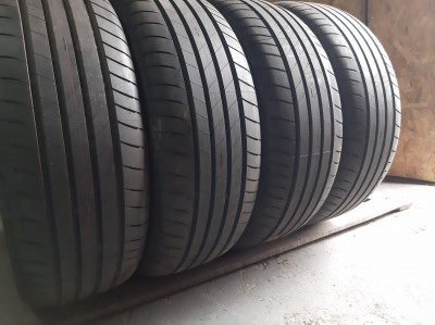 Bridgestone Turanza T005 //  .. 235/55R 18