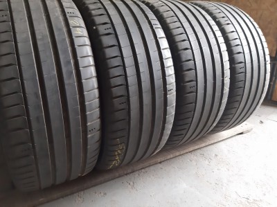 Michelin Pilot Sport 5  ..  /  . 235/40R 19