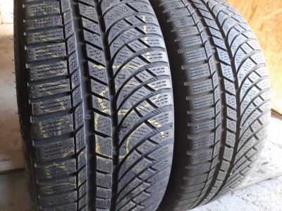 Kumho Winter Craft WP 72  ..  .. 235/40R 19