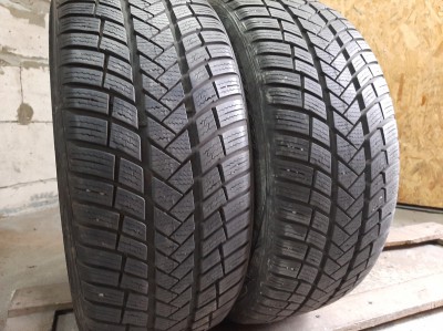 Vredestein Wintrac 820  .   . 215/50R 17
