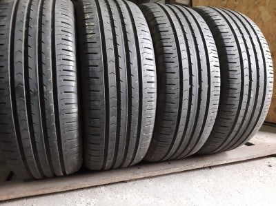 Continental Conti Premium Contact 5  .  . . . 215/55R 17