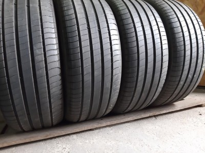 Michelin Primacy 4 .   /  .. 225/55R 17