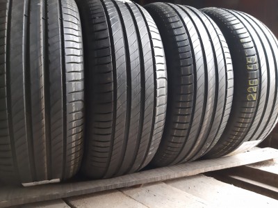 Michelin Primacy 4 .    .   .. 225/55R 17