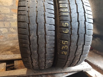 Michelin Agilis Alpin.    /. 235/65R 16C